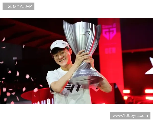 对话杨敏：回顾英雄联盟职业生涯的辉煌与挑战