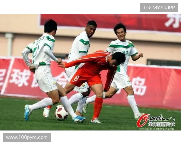 成都足球队包夹战术解析与实战应用探讨